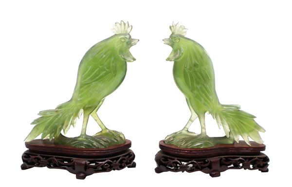 Sculture in giada verde raffiguranti galline 