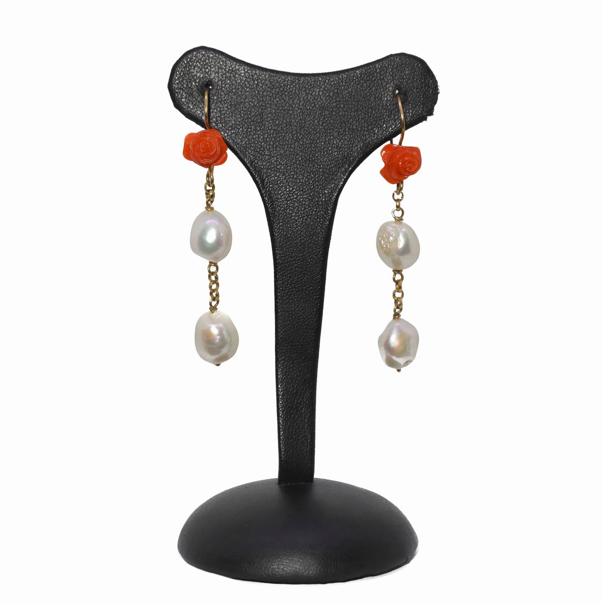 Orecchini in Oro 18 Kt con Rose in Corallo e Perle