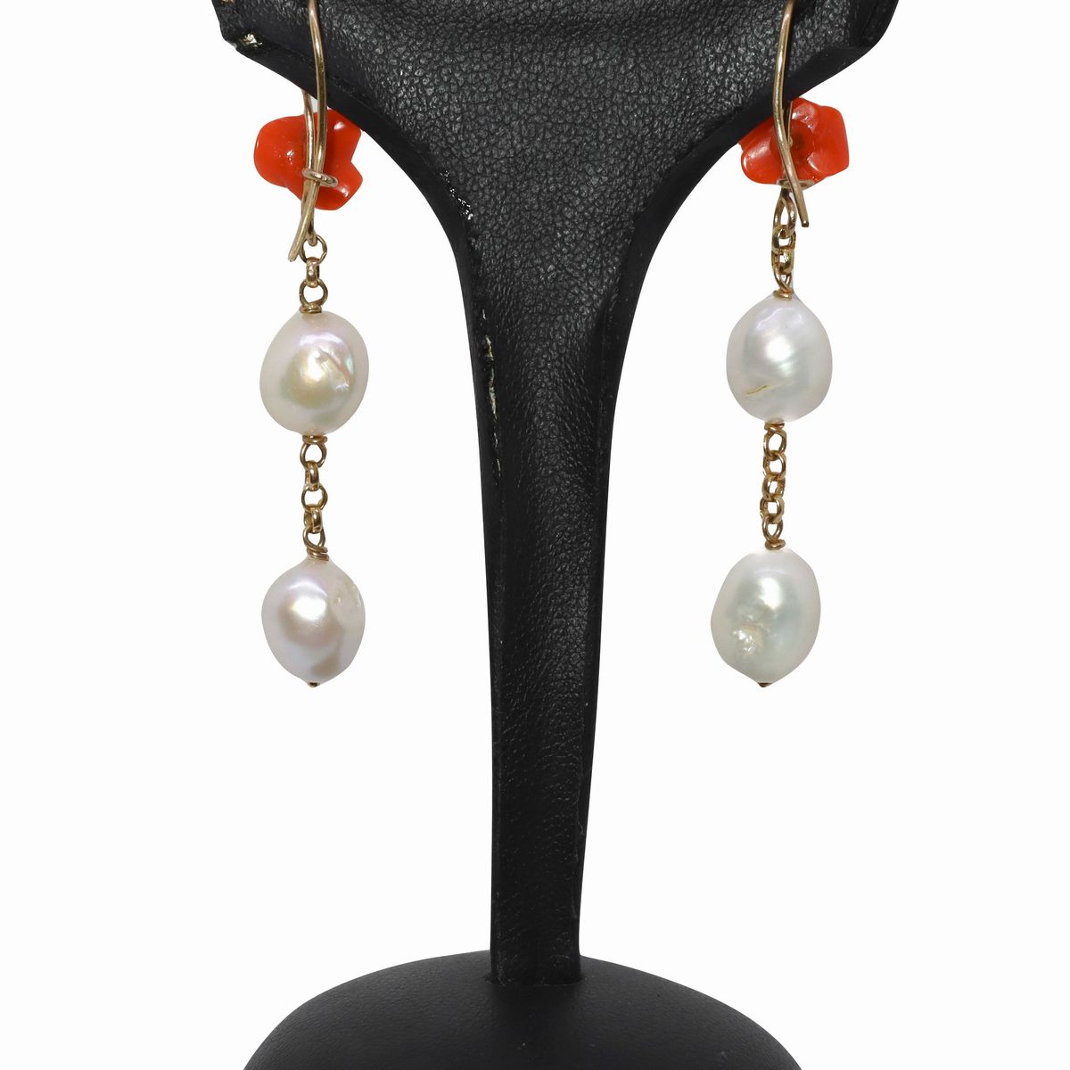 Orecchini in Oro 18 Kt con Rose in Corallo e Perle