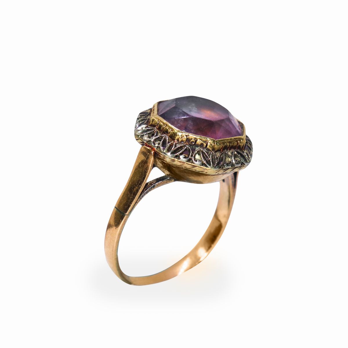 Anello in Oro Bianco 18 Kt e Pietra Ametista Rettangolare