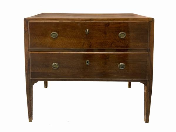Louis XVI chest of drawers, in solid walnut (woodworms)