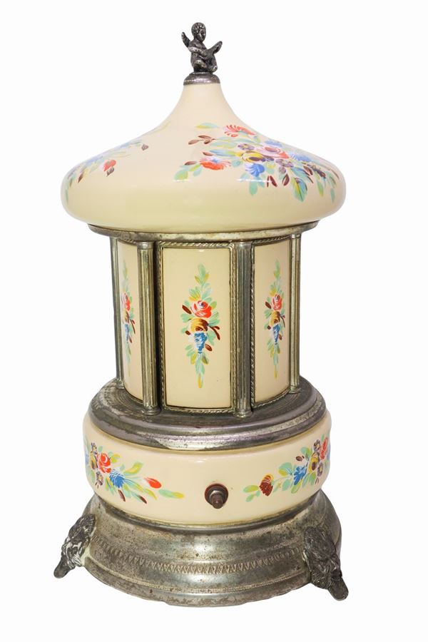 Pagoda with functioning Carion