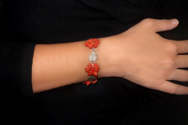 Gold and coral bracelet