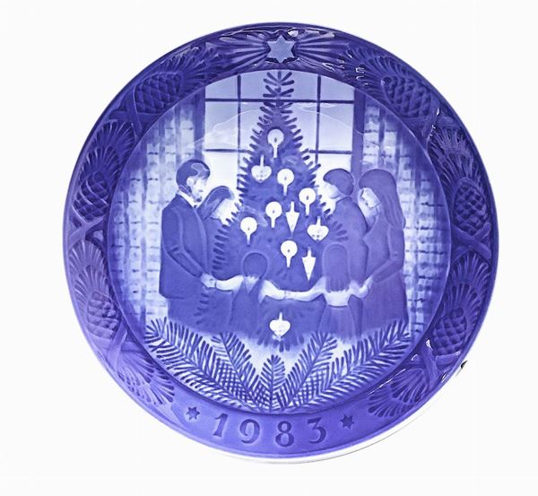 Royal Copenhagen Denmark - Piatto di Natale 1983 ''Merry Christmas''