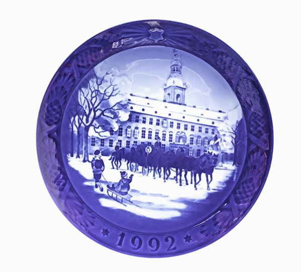 Royal Copenhagen Denmark - Piatto di Natale 1992 ''The Royal Coach''