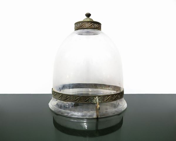 Suspension in transparent white glass