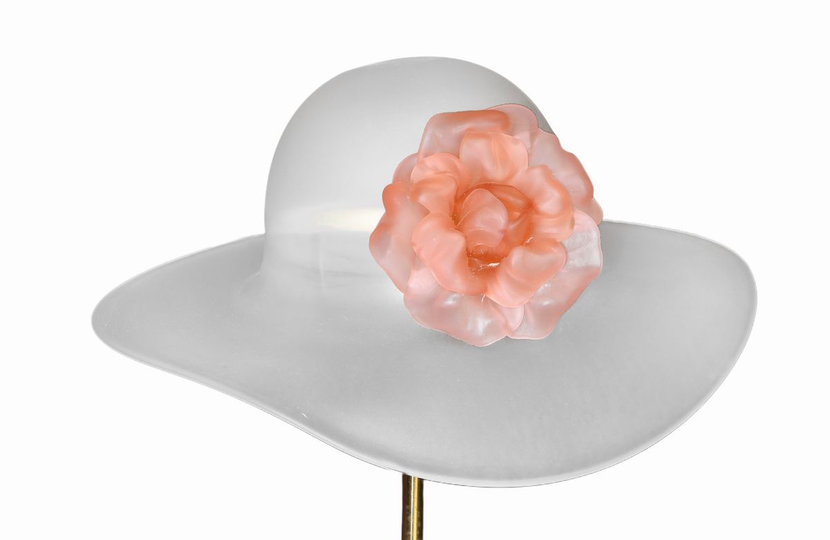 Lampada da Tavolo Raffigurante Cappello con Fiore in Vetro