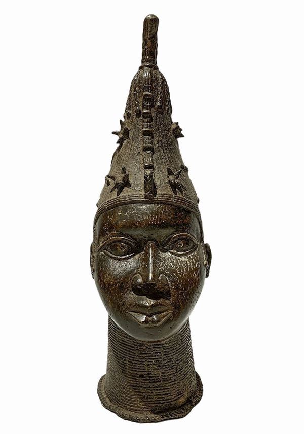 Scultura Ife, Nigeria. Prima metà XX secolo. H cm 50