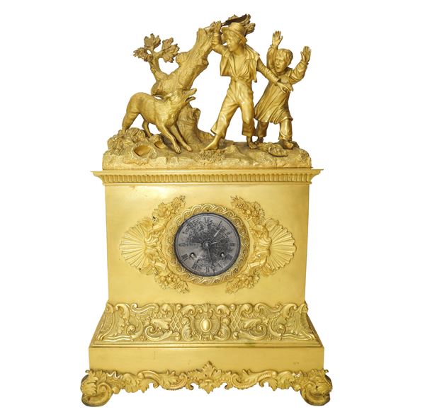 Orologio francese in metallo dorato