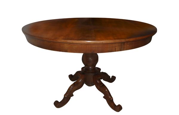 Extendable round table