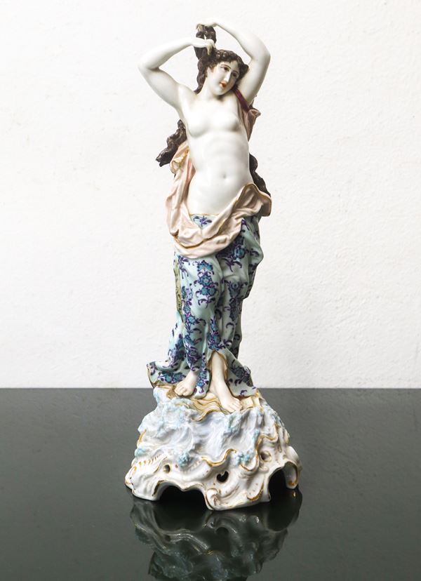 Porcelain nymph, summer