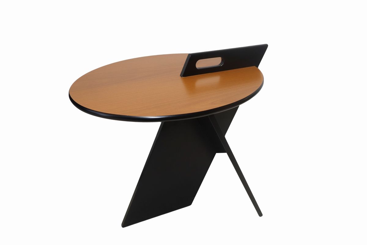 Tavolino in legno, dimensioni 61×44×62 cm