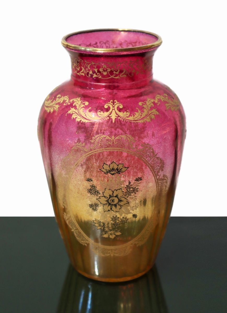 Coppia di vasi in vetro