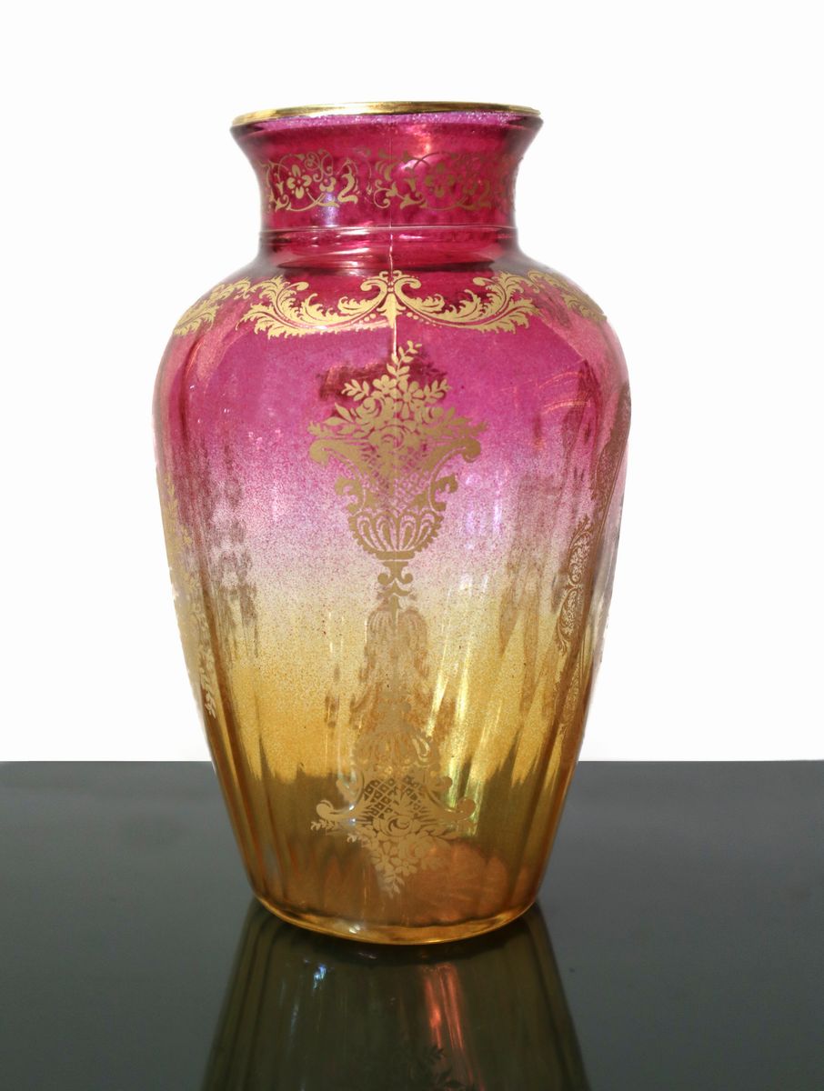 Coppia di vasi in vetro