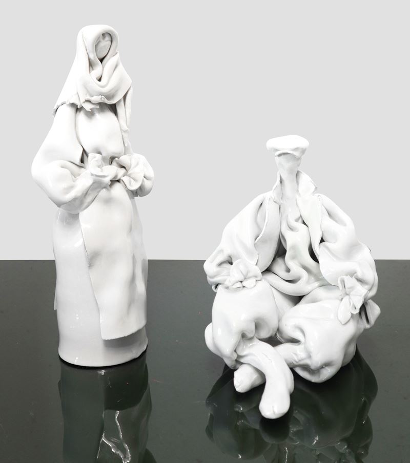 Dolores Demurtas - Coppia di Figurine in Maiolica Bianca, Raffiguranti Personaggi Sardi