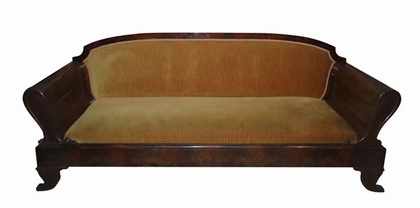 Charles X boat sofa in mahogany wood