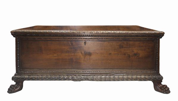 Cassapanca in legno di noce