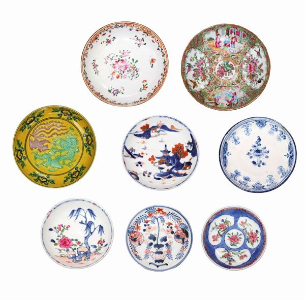 N ° 8 saucers for side dishes