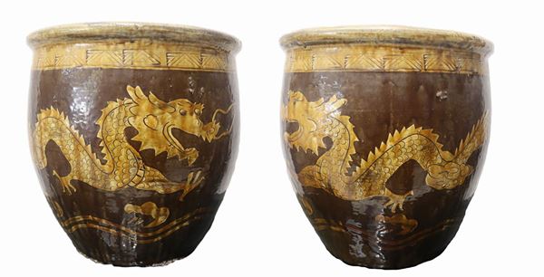 Pair of Chinese cachepots