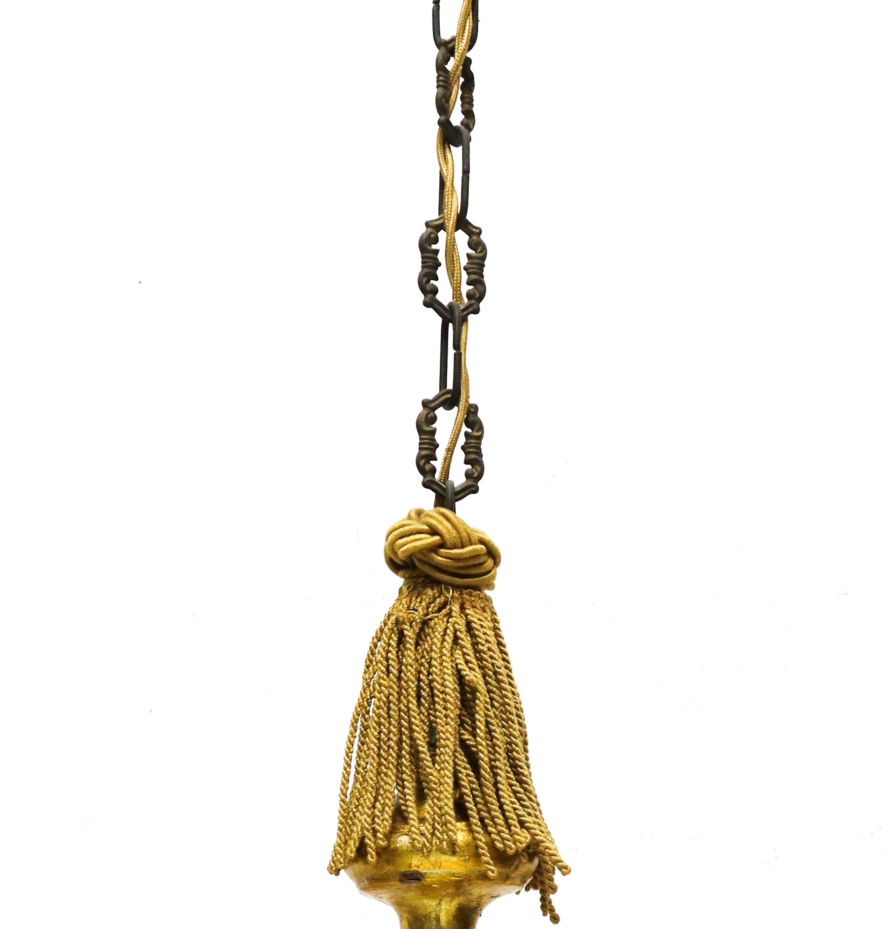 Antico lampadario in legno dorato a foglia