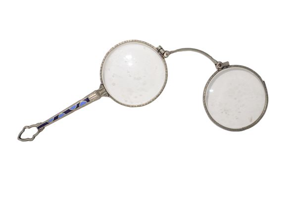 Lorgnette in argento