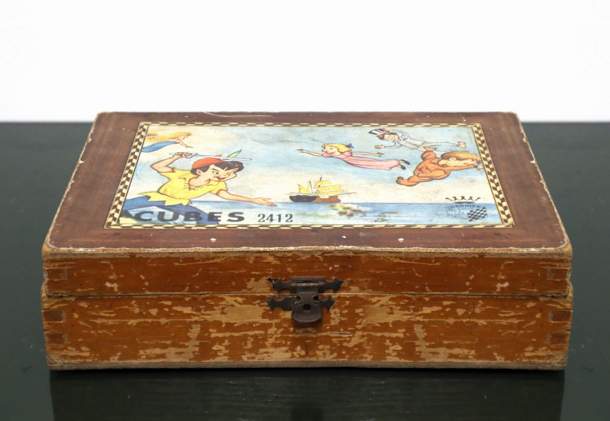 Scatola con Puzzle a Cubi Pesati
