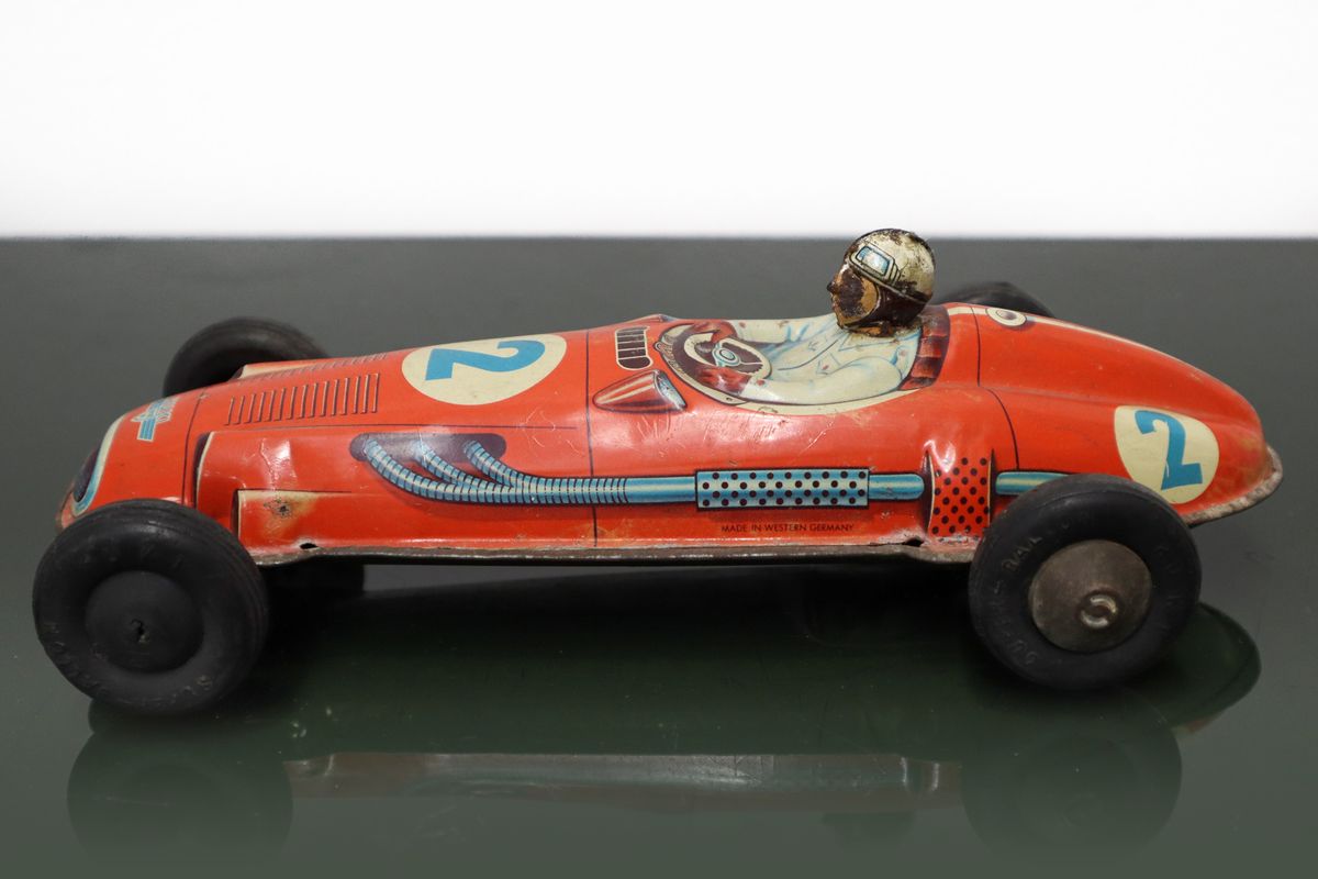 Huki - Auto da Corsa