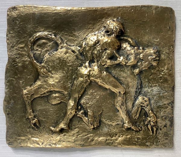 Bassorilievo di Aligi Sassu(Milano 1912-Pollenca 2000)  su lastra di argento  925/1000. placcato in oro 24kt raffigurante matador-uomo con toro, ... 