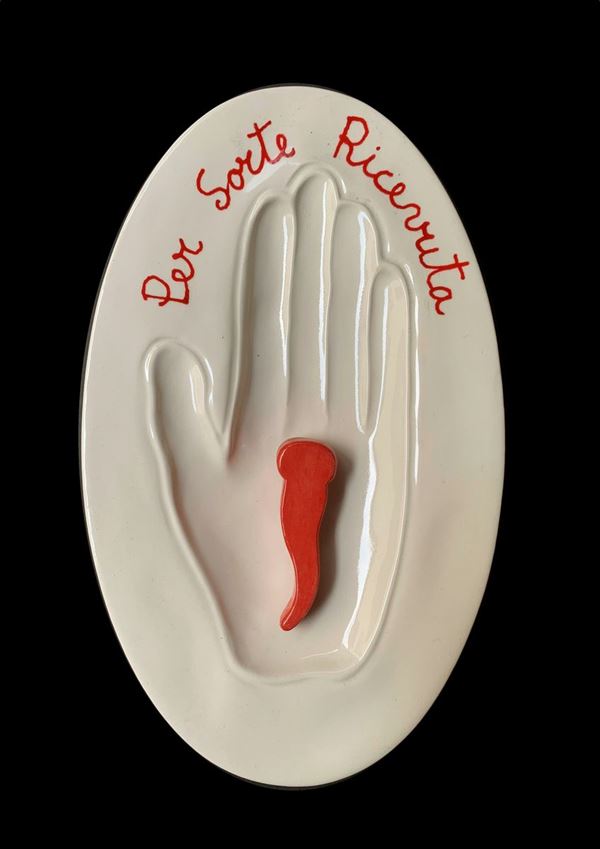 Luigi Camarilla : Sorte HR, Serie “Ex Voto contemporanei”  - Ceramica dipinta a mano - Asta Auction ArtSicily - Casa d'aste La Rosa