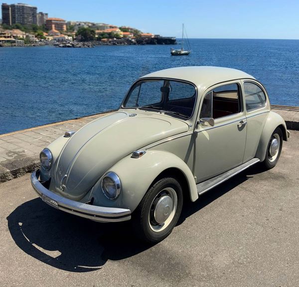 Volkswagen 11/D2, 1969
CHASSIS N.119517182
ENGINE: D DISPLACEMENT: 1192 cm3
FISCAL POWER: 14 HP
BODY STYLE: Closed.