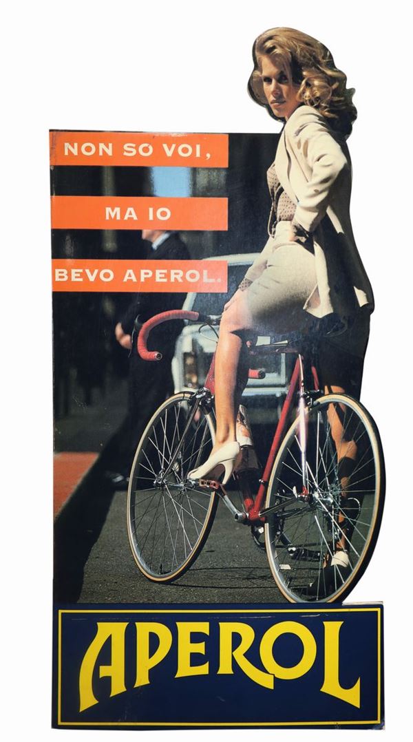 Aperol - Promotional box over the counter