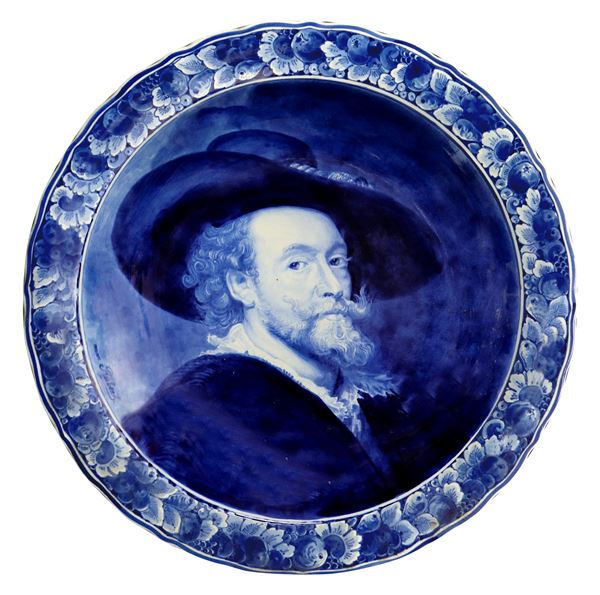 Koninklijke Porceleyne Fles - Large blue plate depicting a portrait of Rubens