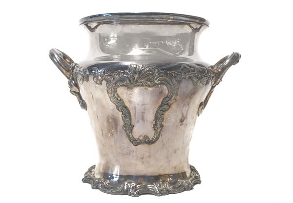 Ice bucket in old sheffield