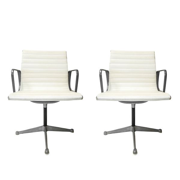 Herman Mille per C&amp;R Eames - Coppia di sedie mod. Aluminium Group EA107