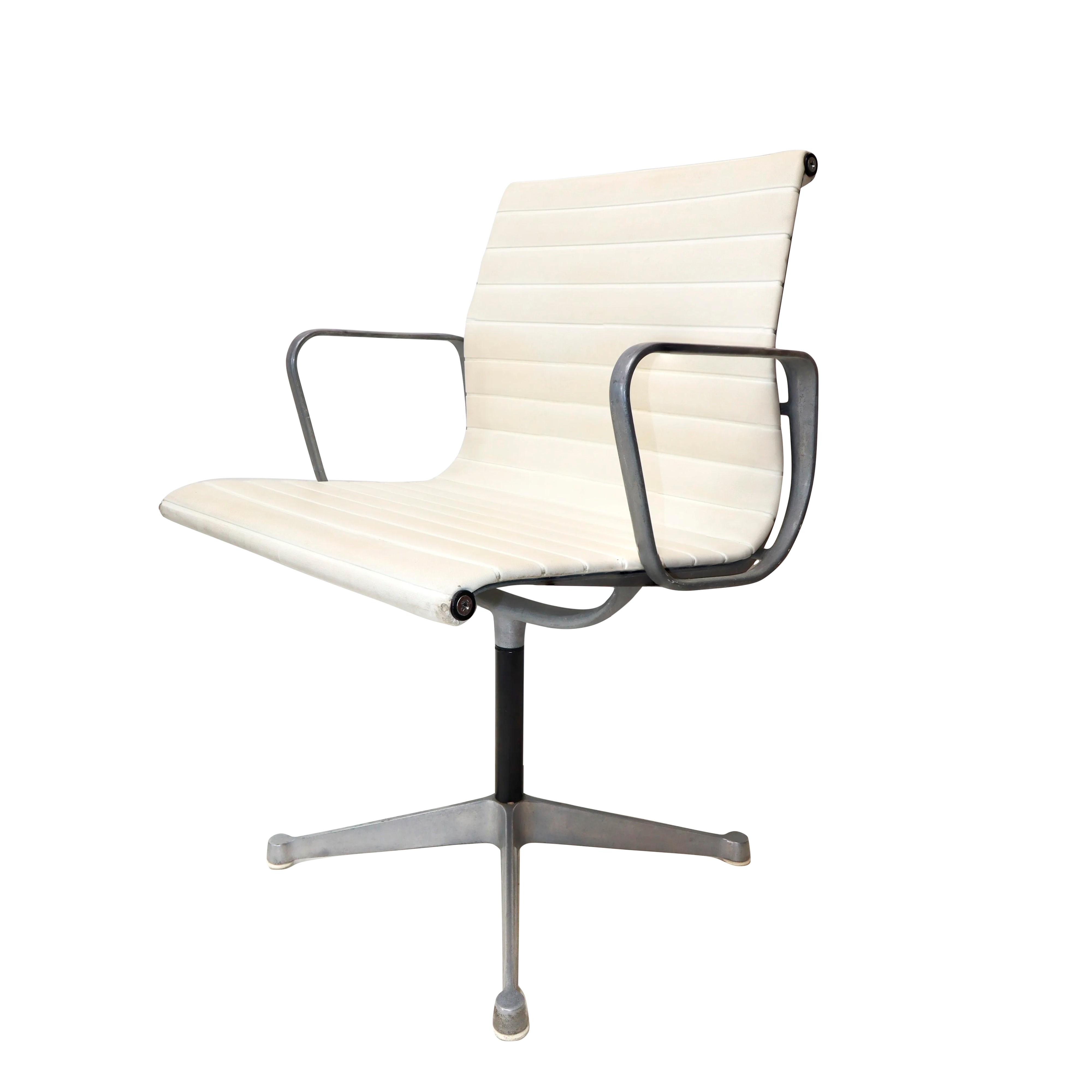 Herman Mille per C&r Eames - Coppia di Sedie Mod. Aluminium Group Ea107