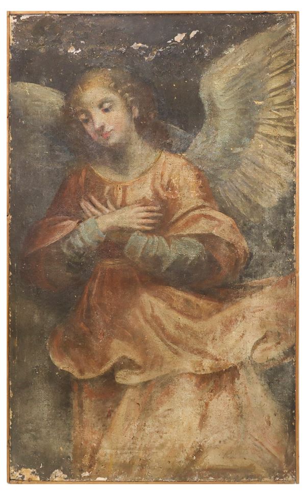 Angelo con mani conserte