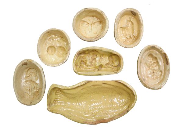 Group of 7 molds for mustard