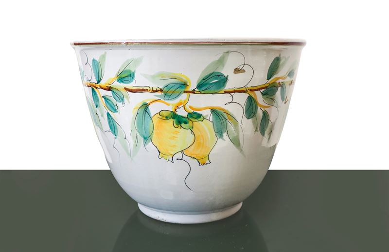 Grande cachepot in ceramica policroma con decorazioni di limoni