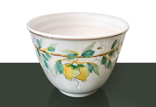 Grande cachepot in ceramica policroma con decorazioni di limoni - Asta  Dipinti , incisioni e oggettistica varia - Casa d'aste La Rosa