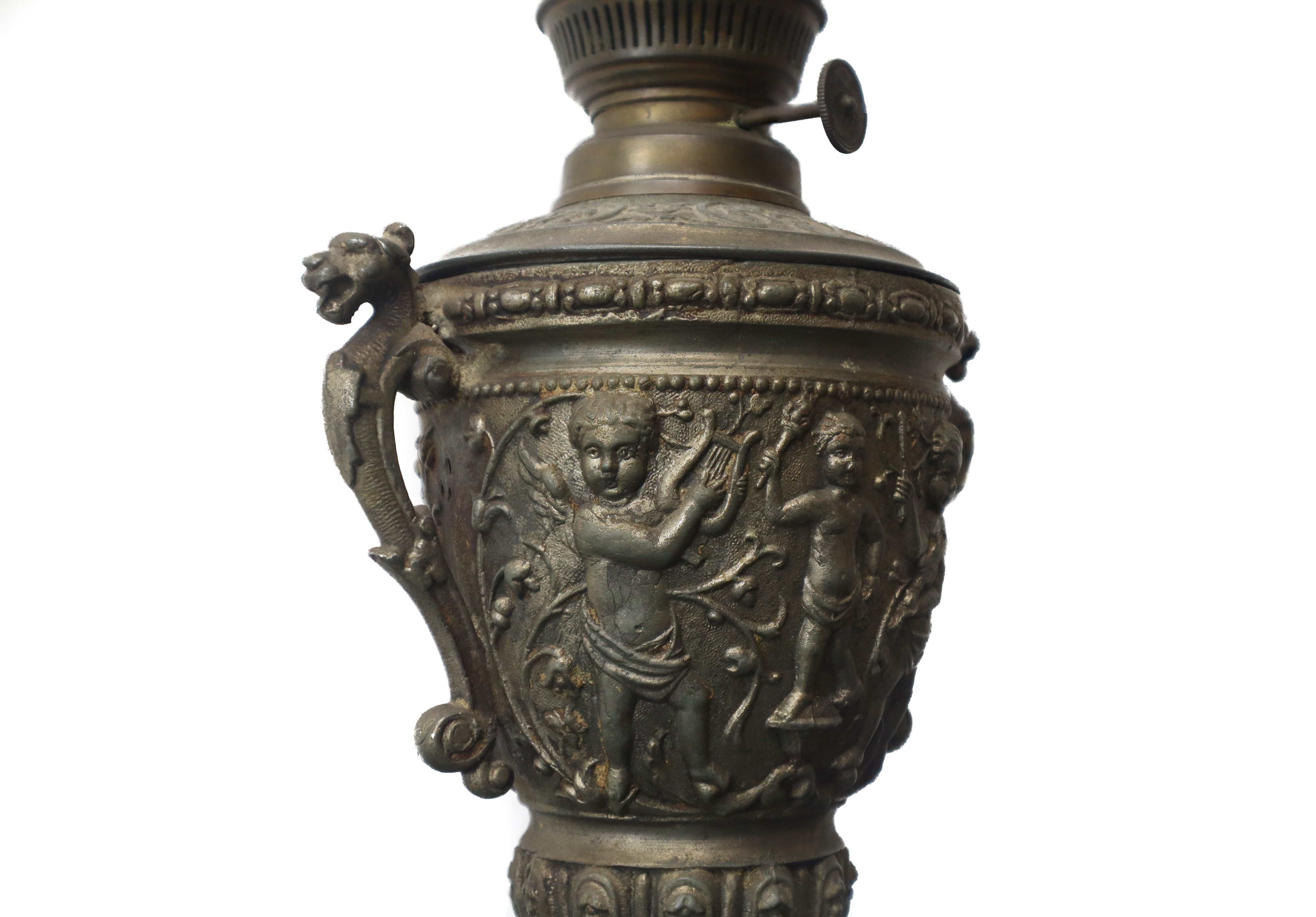 Coppia di lumi a petrolio