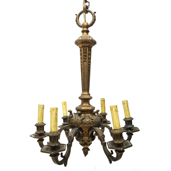Lampadario a 6 luci in bronzo dorato