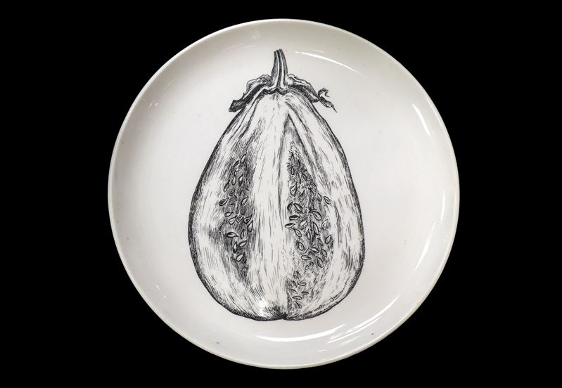 Piero Fornasetti - Piatto in Porcellana Bianca con Melanzana, Serie Sezioni di Frutta, N.7