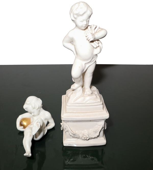 Capodimonte - N2 piccole statuine in porcellana raffiguranti bambino