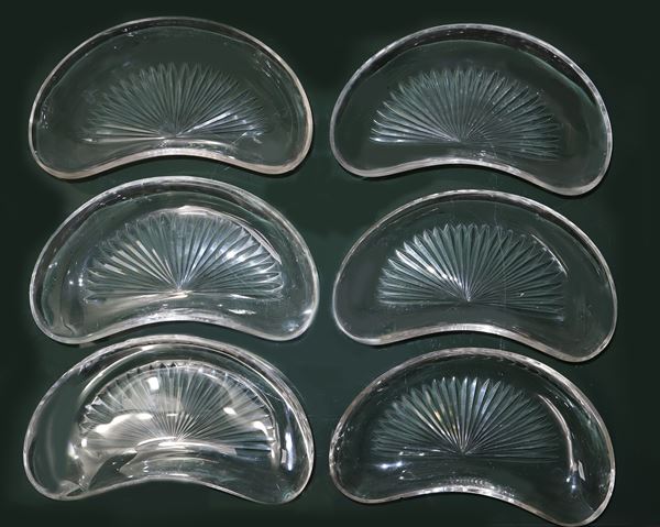 N. 6 crystal saucers with crescent shape