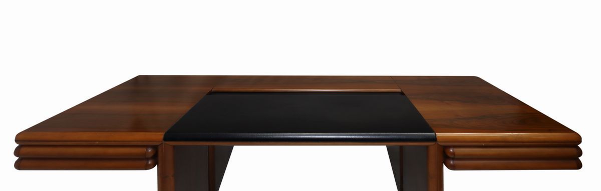 Scrivania in legno di rovere