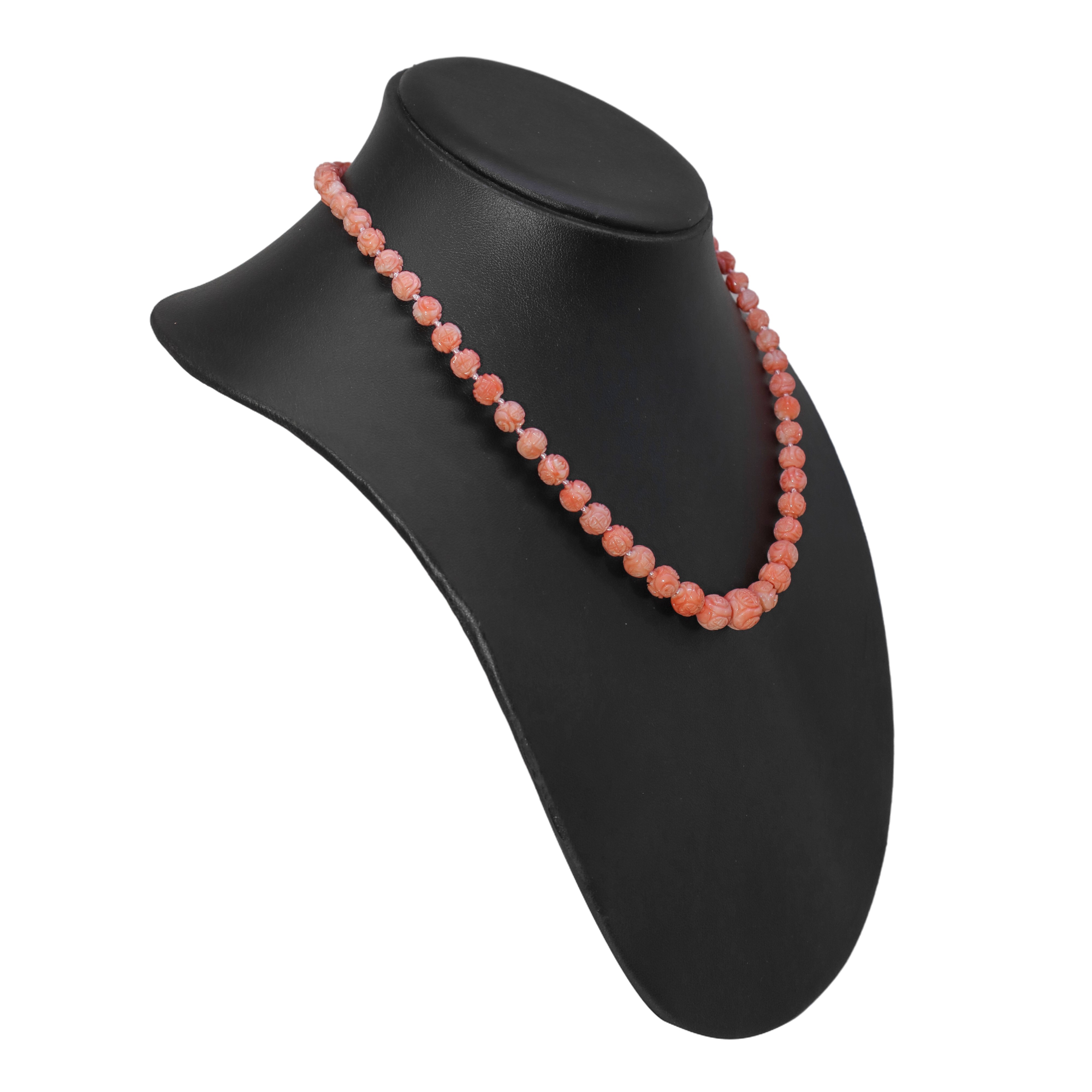 Collana con Corallo e Susta in Oro