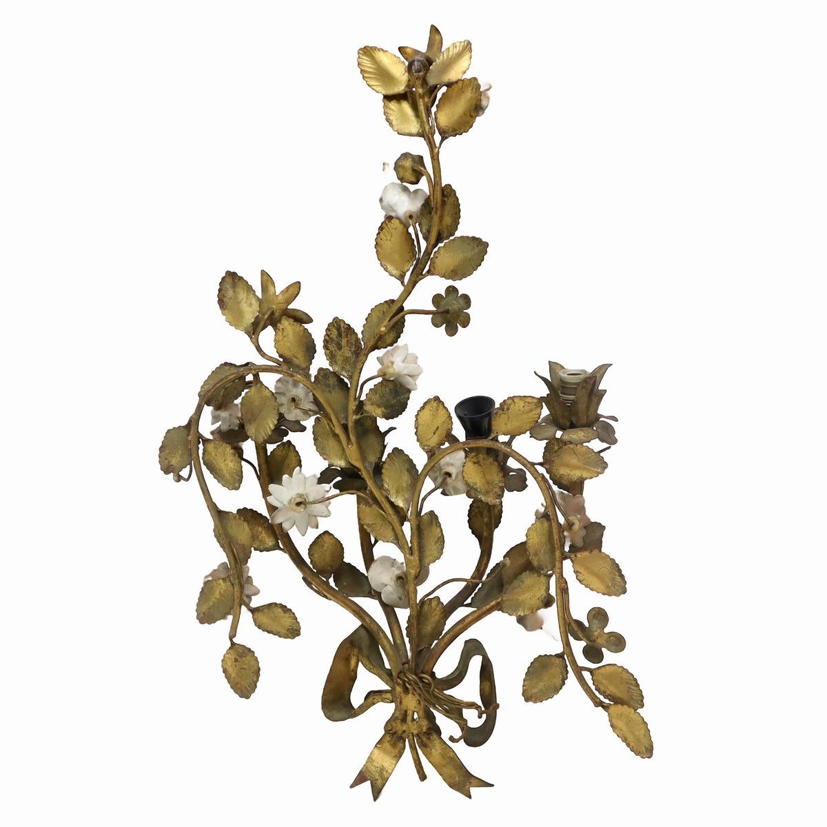 Applique a 4 luci metallo dorato con applicazioni di fiori in porcellana di Capodimonte