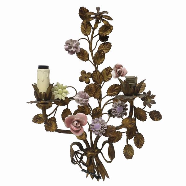 Capodimonte - 2-light wall lamp in gold metal with Capodimonte porcelain flower applications