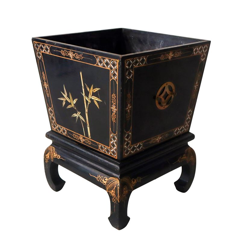 Cachepot Cinese in Legno Laccato e Bulinato con Decori Dorati