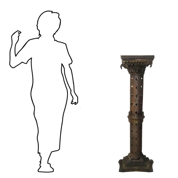 Colonna in ottone